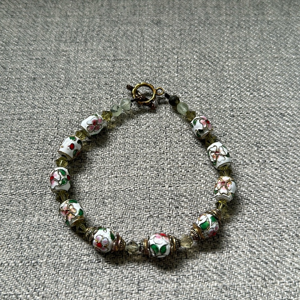 Cloisonné beaded bracelet